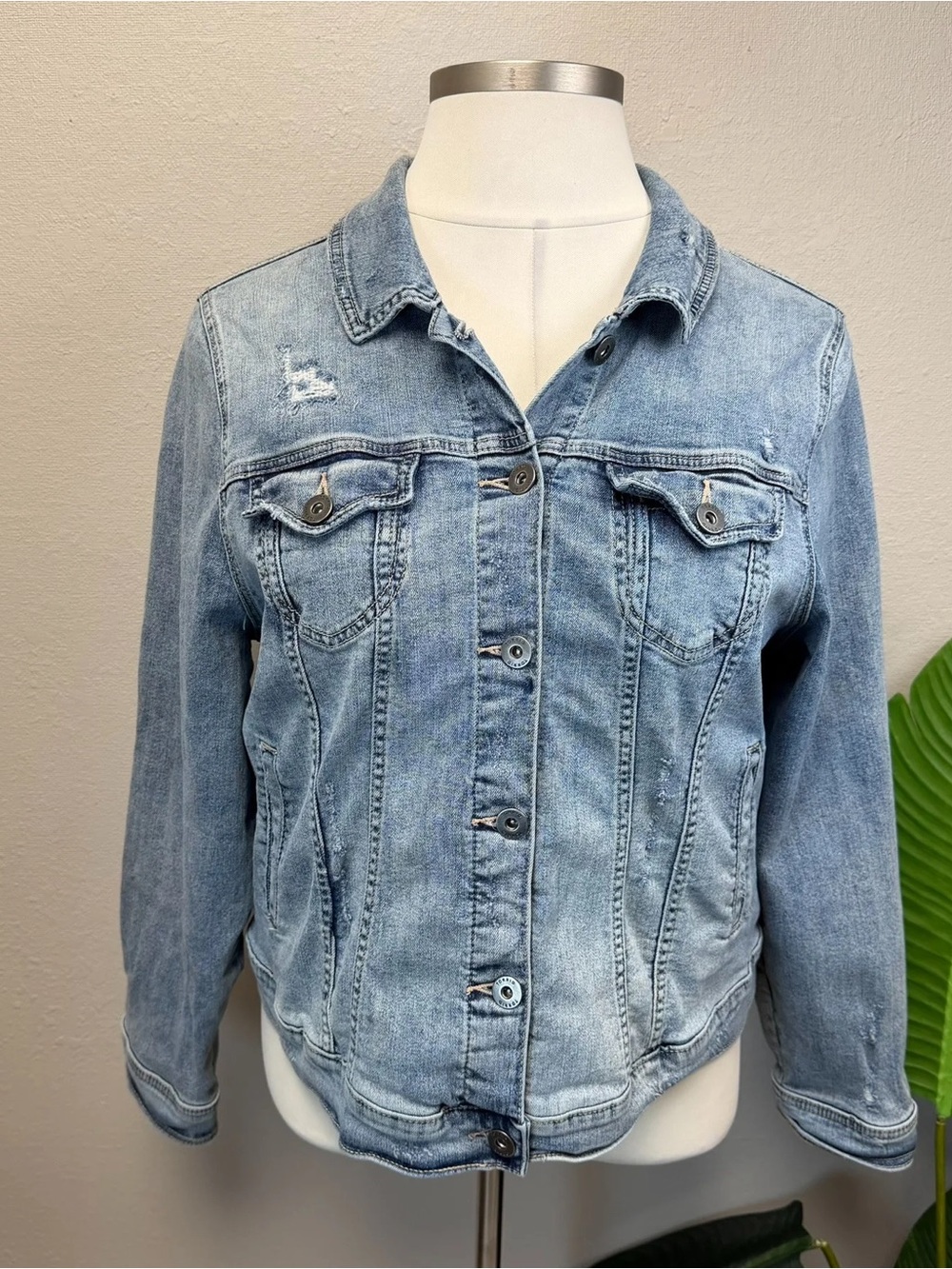 Torrid Light Wash Distressed Denim Jacket - Size 18/20 (2)